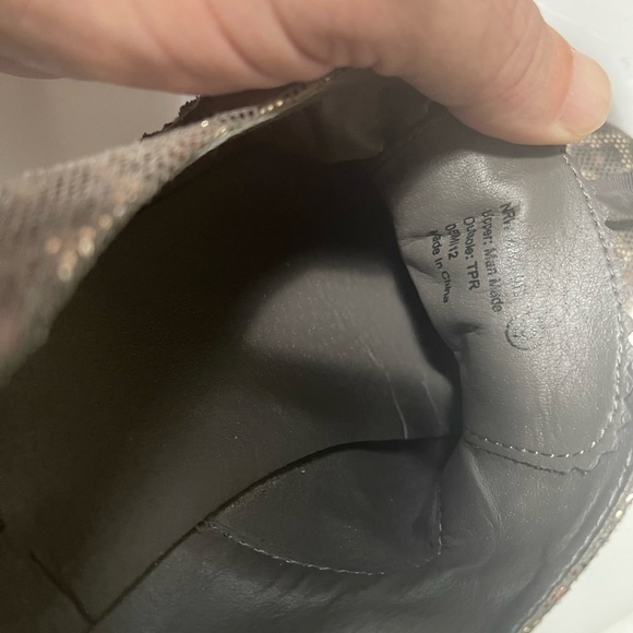 Not Related Women’s size 9 snakeskin flat shoe NWOT - Picture 6 of 6